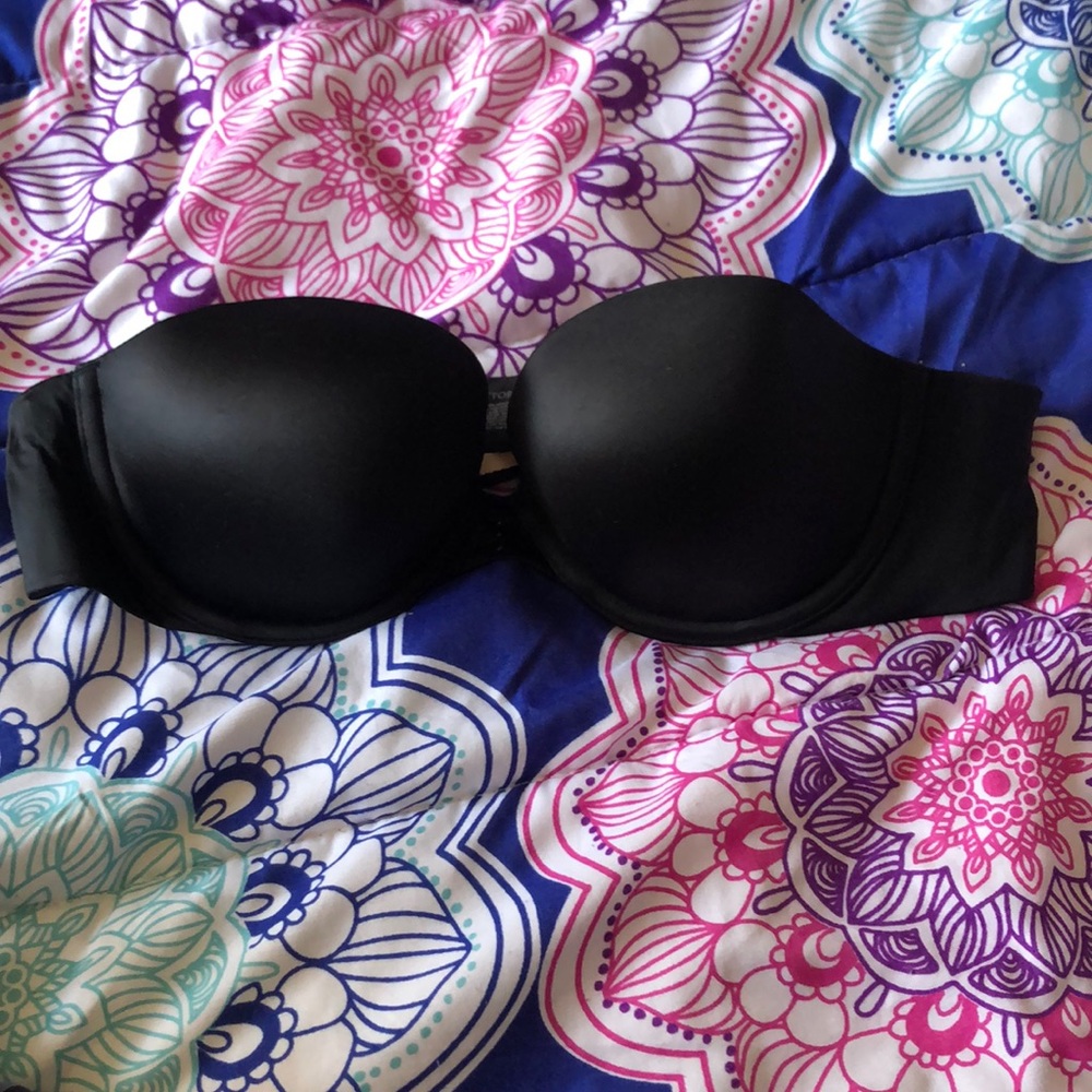 Victoria secret biofit strapless bra